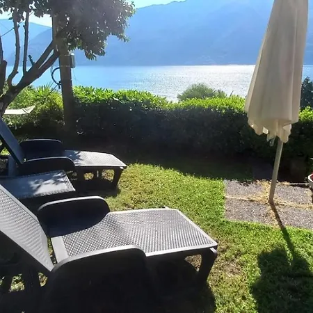 펜션 Casa Camelie Pino Lago Maggiore
